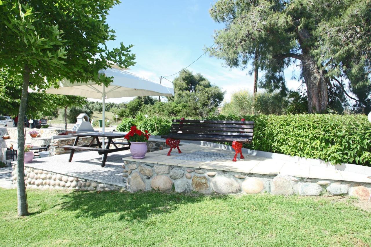 Panorama Siviris Apartment Bagian luar foto