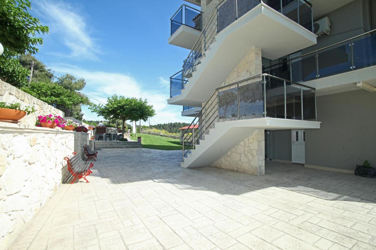 Panorama Siviris Apartment Bagian luar foto
